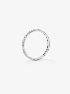 Alianza entera de oro blanco de 18K con 28 diamantes en talla brillante con un total de 0,8 cts