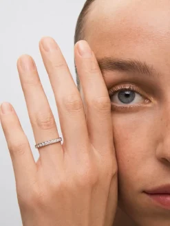 Anillo alianza de compromiso de oro blanco de 18K con diamantes