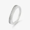 Anillo alianza de oro blanco de 18K con 23 diamantes en talla brillante con un total de 0,18 cts