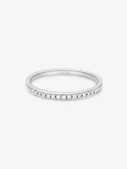 Anillo alianza media de compromiso de oro blanco de 18K con diamantes en banda