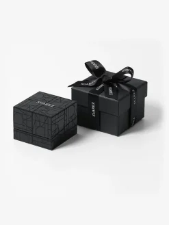 Anillo alianza media de compromiso de oro blanco de 18K con diamantes en banda