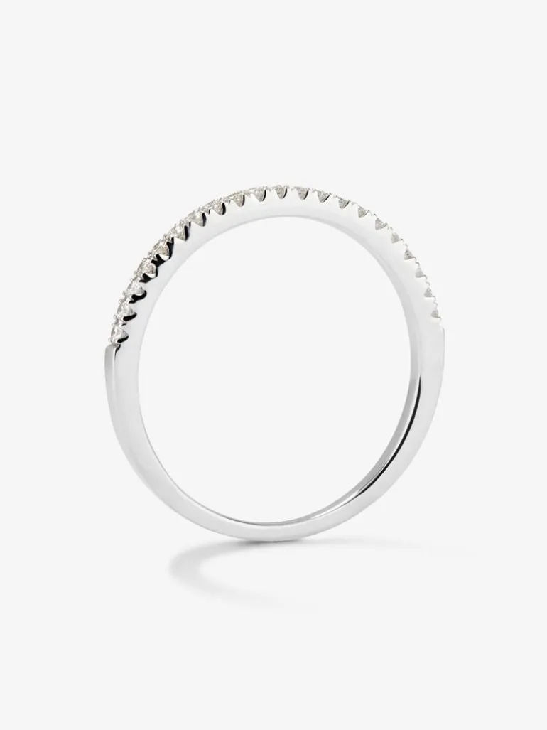 Anillo alianza media de compromiso de oro blanco de 18K con diamantes