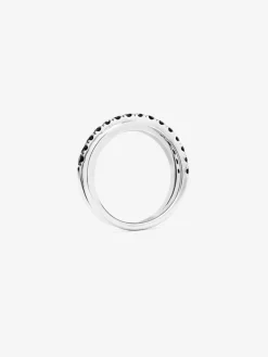 Anillo cruzado de plata 925 con 15 espinelas negras en talla brillante