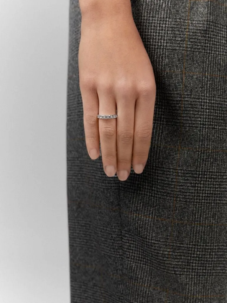 Anillo de compromiso de oro blanco de 18K con diamantes en talla brillante de 1,2 cts