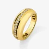 Anillo de oro amarillo de 18K con diamantes en talla brillante