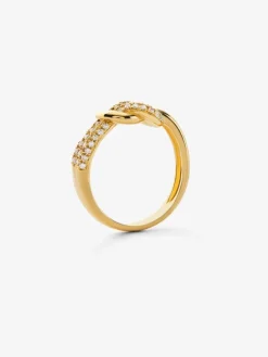 Anillo de oro amarillo de 18K con diamantes blancos en talla brillante de 0,32 cts y forma de nudo