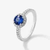 Anillo de oro blanco de 18K con zafiro azul en talla brillante de 1,07 cts y diamantes en talla brillante con un total de 0,40 cts