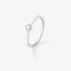 Anillo de oro blanco de 18K con diamante en talla brillante de 0,15 cts
