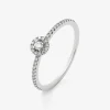 Anillo de oro blanco de 18K con 39 diamantes en talla brillante con un total de 0,16 cts