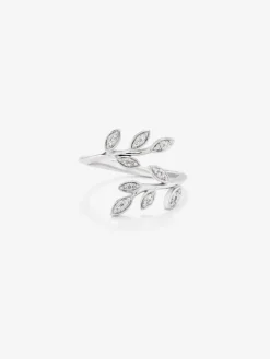 Anillo de oro blanco de 18K con 18 diamantes en talla brillante con un total de 0,07 cts y forma de hojas