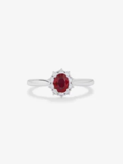 Anillo de oro blanco de 18K con rubí 0,45 cts y diamantes 0,2 cts