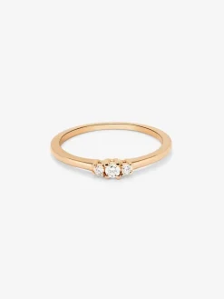Anillo de oro rosa de 18K con 3 diamantes en talla brillante con un total de 0,11 cts