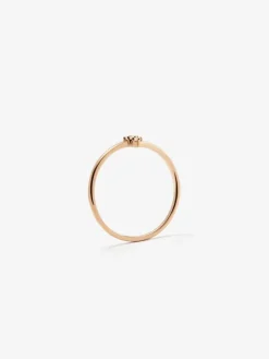 Anillo de oro rosa de 18K con diamantes