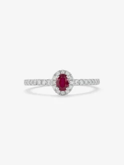 Anillo solitario de oro blanco de 18K con rub&iacute; rojo en talla oval de 0,24 cts y diamantes en talla brillante con un total de 0,24 cts