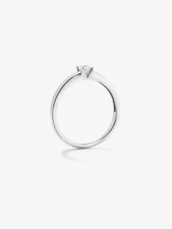 Anillo solitario de oro blanco de 18K con diamante en talla brillante de 0,15 cts