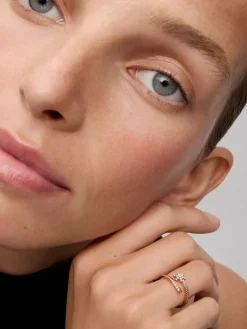 Anillo tú y yo de oro rosa de 18K con 41 diamantes en talla brillante con un total de 0,26 cts