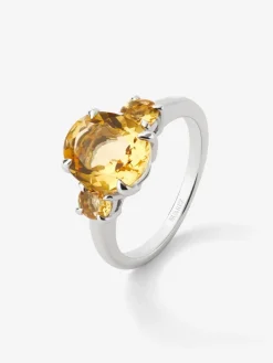 Anillo tresillo de plata 925 con 3 cuarzos citrinos en talla oval con un total de 3,14 cts