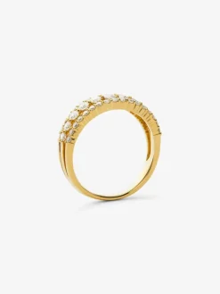 Anillo triple de oro amarillo de 18K con 45 diamantes en talla brillante con un total de 0,93 cts