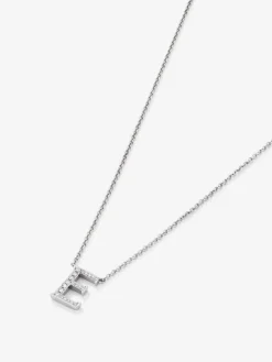 Colgante cadena con inicial de oro blanco de 18K y diamantes