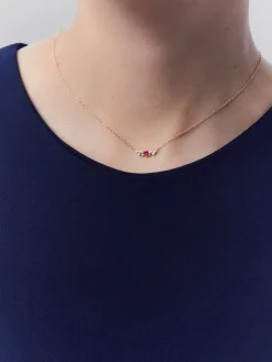 Colgante cadena de oro rosa de 18K con rub&iacute; y diamantes