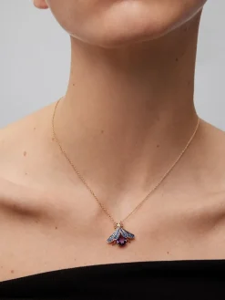 Colgante cadena insecto de oro rosa de 18K con amatista y zafiro