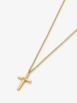 Colgante de oro amarillo de 18K con cruz grande y diamante en talla brillante de 0,015 cts