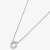 Colgante de oro blanco de 18K con letras y diamantes blancos en talla brillante
