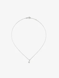 Colgante de oro blanco de 18K con letra J y 7 diamantes en talla brillante con un total de 0,05 cts
