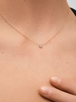 Colgante de oro rosa de 18K con diamantes en talla brillante de 0,1 cts