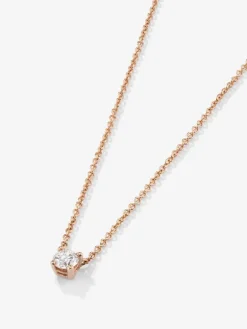Colgante solitario de oro rosa de 18K con diamante en talla brillante de 0,15 cts