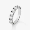 Media alianza de oro blanco de 18K con 8 diamantes en talla brillante con un total de 2,05 cts