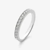 Media alianza de oro blanco de 18k con pavé de diamantes en talla brillante con un total de 0,28 cts