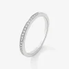 Media alianza de oro blanco de 18K con pavé de diamantes en talla brillante con un total de 0,08 cts