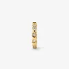 Pendiente individual de aro de oro amarillo de 18K con 6 diamantes en talla brillante con un total de 0,04 cts