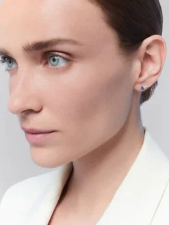 Pendiente individual izquierdo de oro blanco de 18K con zafiro y diamantes