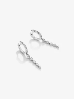 Pendientes aro largo de oro blanco de 18K con diamantes