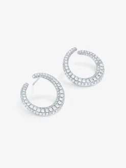 Pendientes de aro abiertos medianos de oro blanco de 18K con pavé de diamantes en talla brillante 2,13 cts