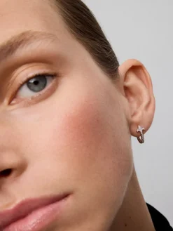 Pendientes de aro de oro blanco de 18K con diamante