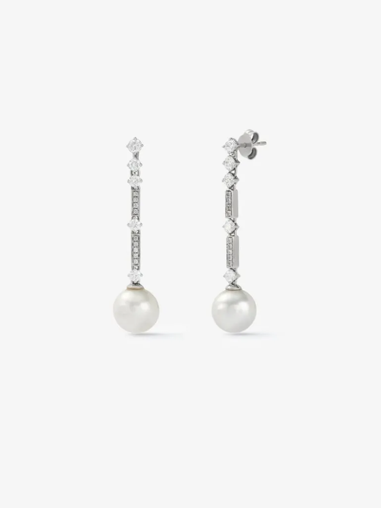 Pendientes de oro blanco de 18K con diamantes blancos en talla brillante de 1,1 cts y perlas australianas de 5mm