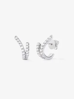 Pendientes de oro blanco de 18K con 32 diamantes en talla brillante con un total de 0,56 cts