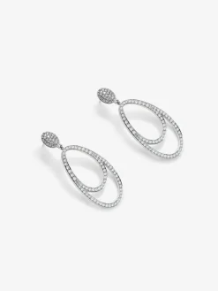 Pendientes de oro blanco de 18K con 210 diamantes en talla brillante con un total de 1,75 cts