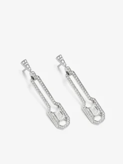 Pendientes de oro blanco de 18K con 2 diamantes en talla esmeralda con un total de 1 cts y 126 en talla brillante con un total de 0,63 cts