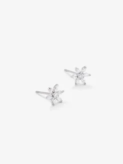 Pendientes de oro blanco de 18K con 12 diamantes en talla marquise con un total de 0,36 cts y 2 en talla brillante con un total de 0,09 cts