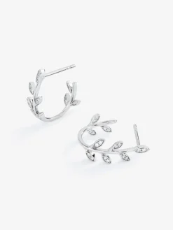 Pendientes de oro blanco de 18K con 36 diamantes en talla brillante con un total de 0,16 cts