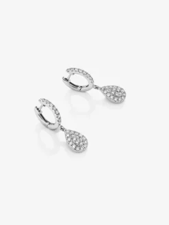 Pendientes de oro blanco de 18K con 54 diamantes en talla brillante con un total de 0,52 cts