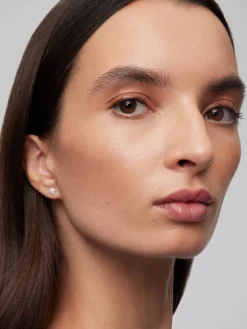Pendientes de oro blanco de 18kt con diamantes
