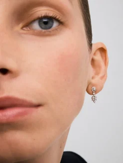 Pendientes desmontables de oro blanco de 18K con diamantes blancos en talla brillante y baguette de 1,31 cts