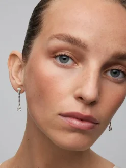 Pendientes desmontables de oro blanco de 18K con diamantes blancos en talla pera y brillante de 3,23 cts