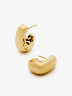 Pendientes peque&ntilde;os de aro de oro amarillo de 18K con diamantes en talla brillante de 0,05 cts