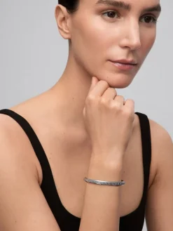 Pulsera r&iacute;gida de plata 925